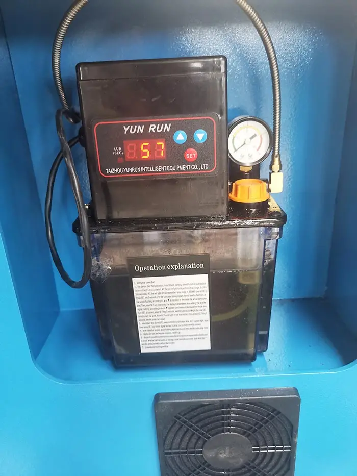 Bomba de lubrificação automática SP2128